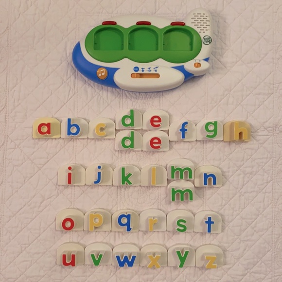 LeapFrog Fridge Words Magnetic Word Builder